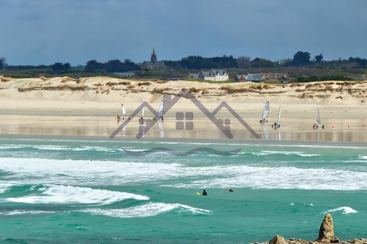 LocaLise - La Maison du pêcheur au Guilvinec - Chambres vue mer - A 20m de la mer située à la pointe de Men Meur - Tout à pied, plage, port, centre, commerces, marché - Wifi inclus - Linge de lit inclus - Jardin clos - En option , ménage et serviette Esterno foto